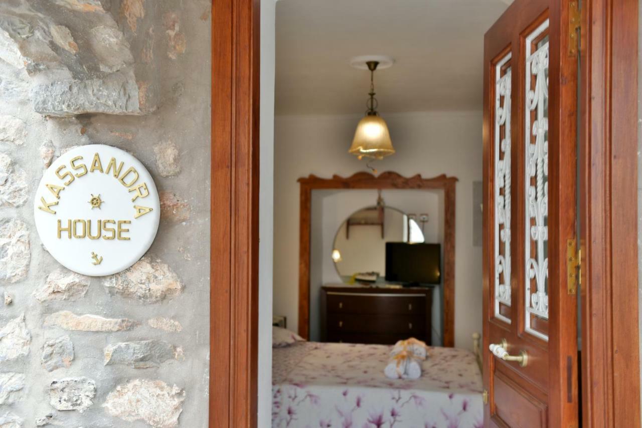 Kassandra House Хидра Екстериор снимка